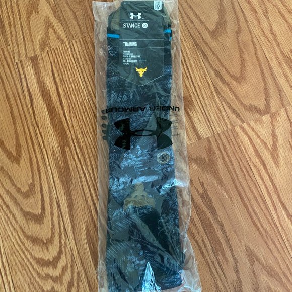 Under Armour Unisex x Stance Rock Crew Socks Men's 1333588 008 - Picture 2 of 3